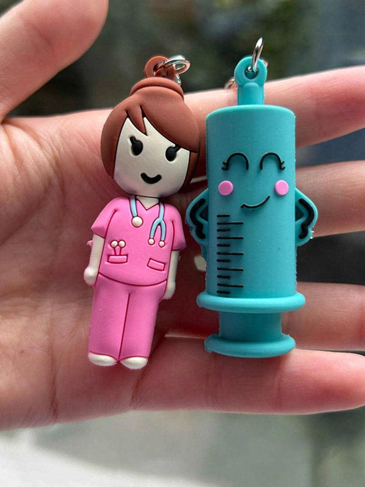 1pc Ampoule Opener Keychain, Syringe Shaped Cutter, Nurse/Doctor Ampoule Opening Assist Tool, Bottle Breaker- Can Be Used As A Keychain, Backpack Charm, Car Keychain, Bag Accessory Or Decoration. Sui