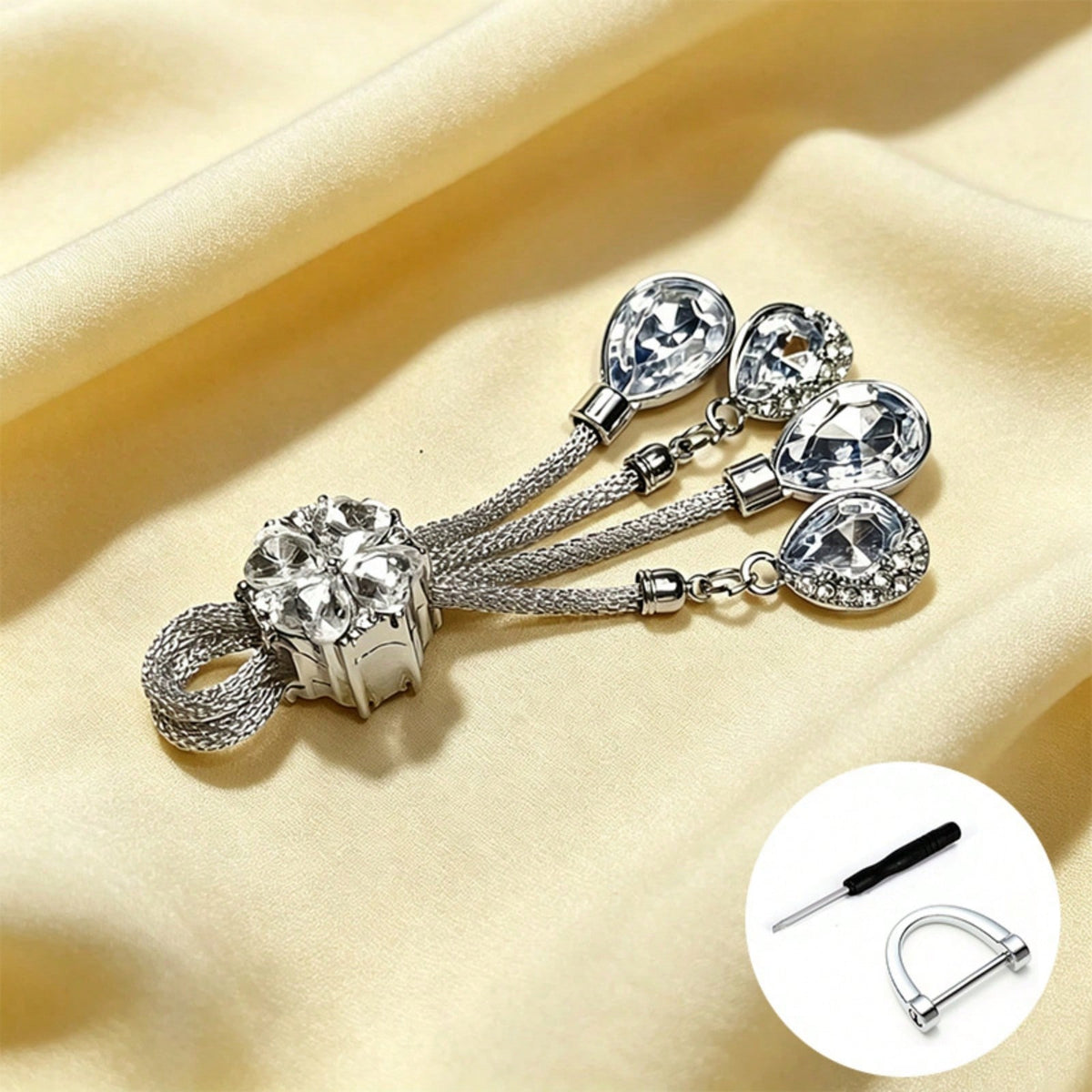 1pc Car Keychain Reflective Crystal Effect Keychain Bag Decoration Car Key Accessory Sparkling Keychain Accessory (With Key Installation Tool) Backpack Decor