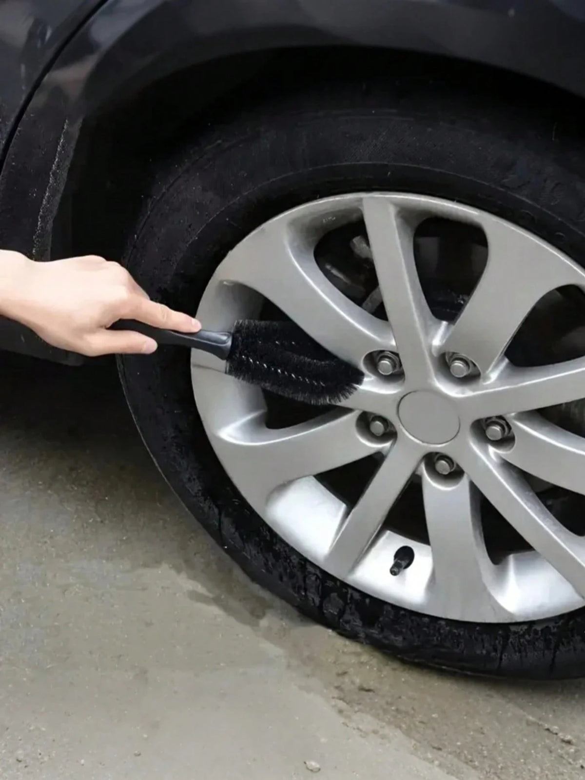 1pc Car Wheel Brush, Car Washing Brush, Tire Brush, Dedicated Cleaning Tool, Tire Rim Cleaning Brush, Multi-Functional Car Brush