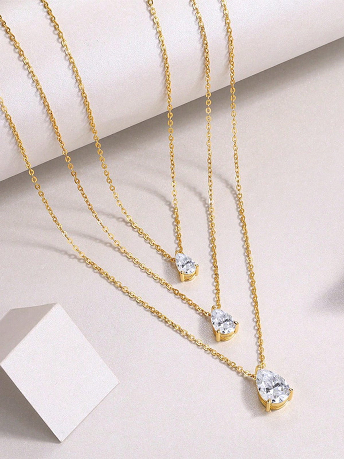 1pc Elegant 925 Silver 2-4 Carat Pear-Cut Moissanite Pendant Necklace, Suitable For Women's Daily Commute, Party, Vacation, Wedding, Valentine's Day, Mother's Day, Bridesmaid Gift, Shiny Jewelry Gift