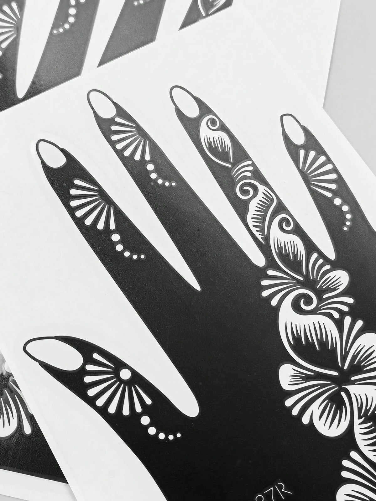 2pcs Hand Flower Henna Stencil Hollow Out Tattoo Stickers,Tattoo Stencil