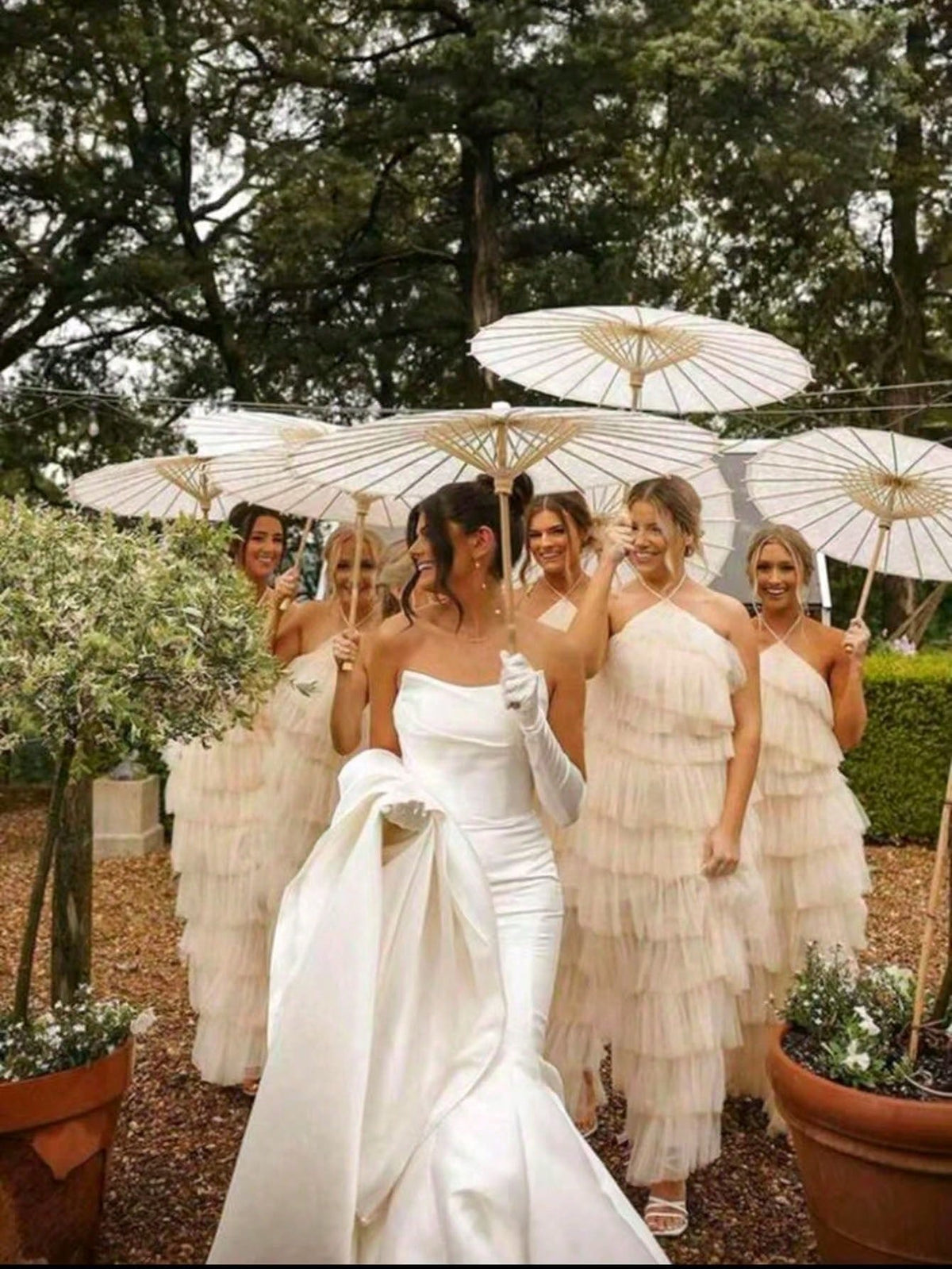 6/1pc Vintage White Paper Umbrella – 39.98cm, Foldable And Portable, Perfect For Weddings, Festivals And Home Decor, Sun Protection, Artistic Design, Photography Parasol
