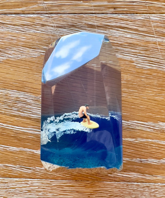 AUMBAK Crystal Cube Medium #3
