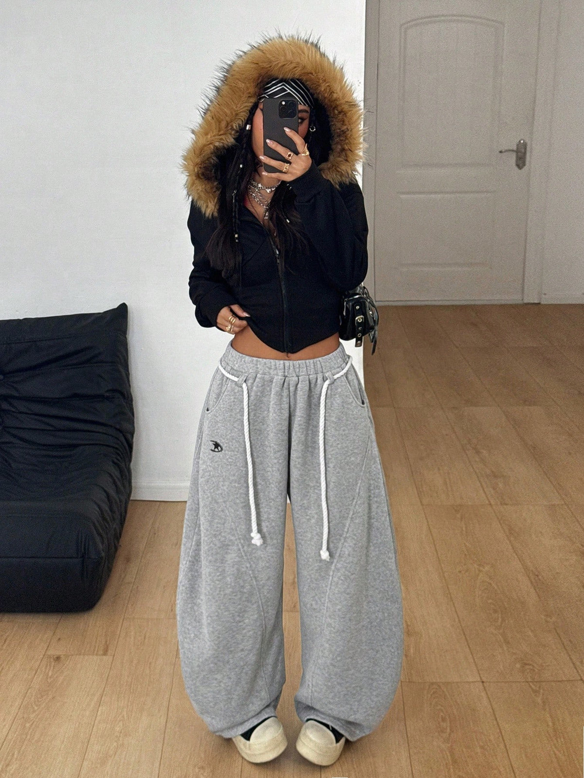 Coolane Women's Winter Grey Oversized Wide Leg Sweatpants,Streetwear Lounge Preppy French Casual Warm Comfortable Elastic Waistband Curved Hem Comfy Pants