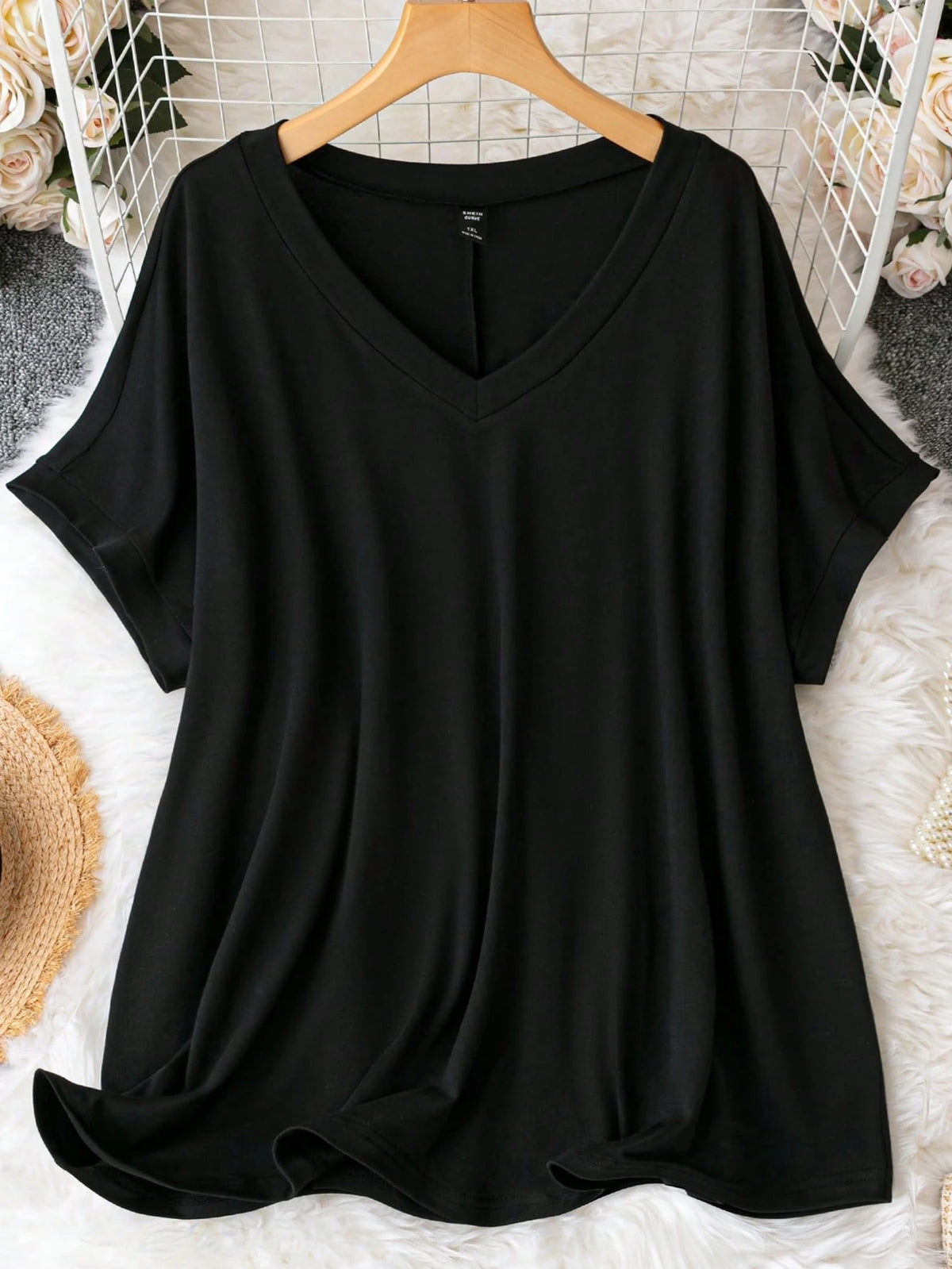 CURVE+ Plus Size Plus Size V-Neck Loose Knit Pullover T-Shirt