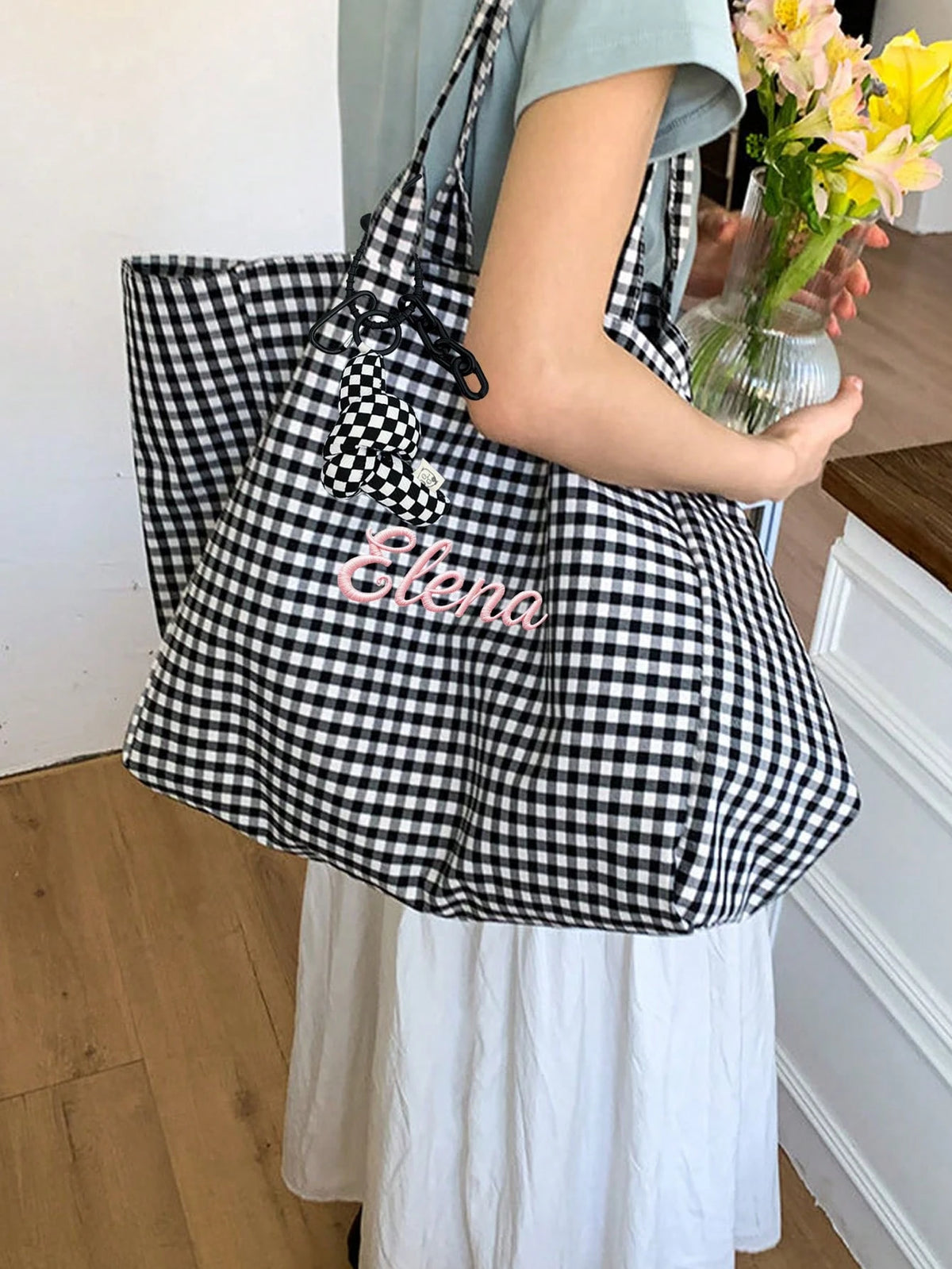 (Customized) Korean Style Summer Personalized Embroidered Letter Tote Bag, Large Capacity Canvas Commuter Shoulder Bag, For Outdoor Travel, Gift For Holidays, Graduation, Mother's Day, Souvenir, Craft