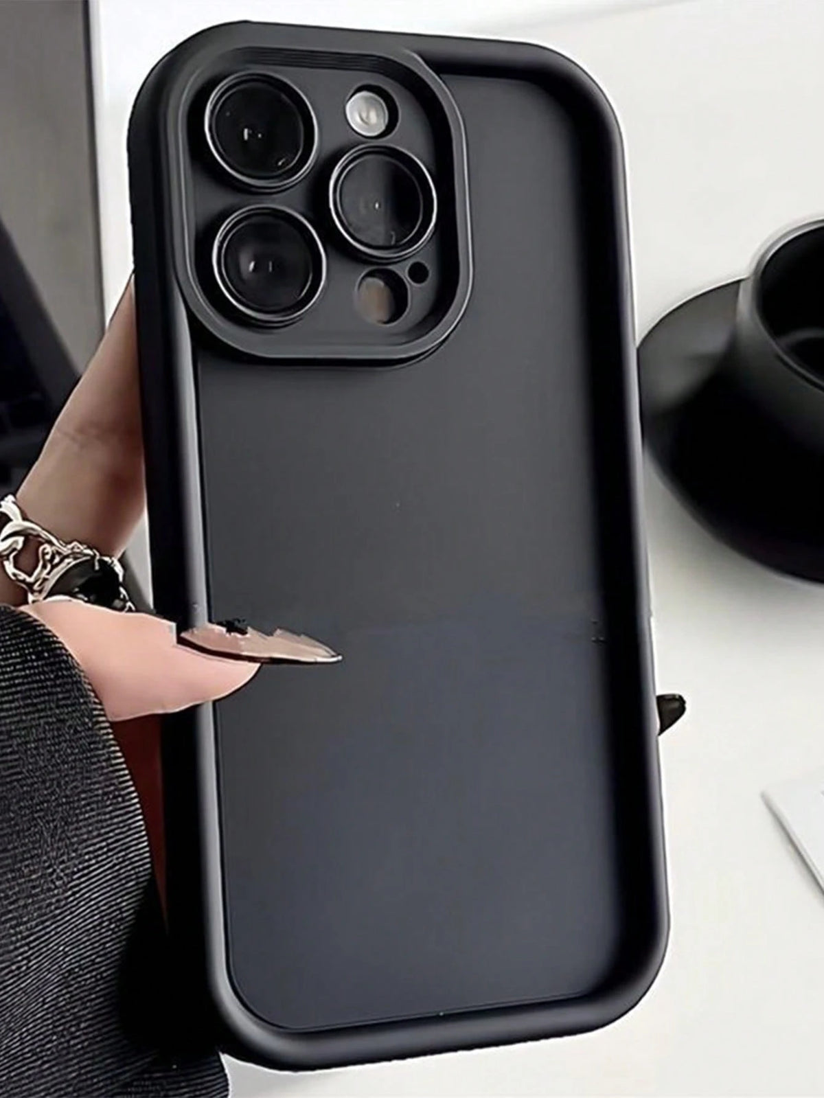 Minimalist Solid Black Shockproof Thick Phone Case Suitable For IPhone 17 Pro Max/17 Pro/17 Air/17/16 Pro Max/16/16 Pro/16 Plus/16E/15/15 Plus/15 Pro/15 Pro Max/11/12/13/14 Pro Max/XS/XR/11 Pro/11 Pro