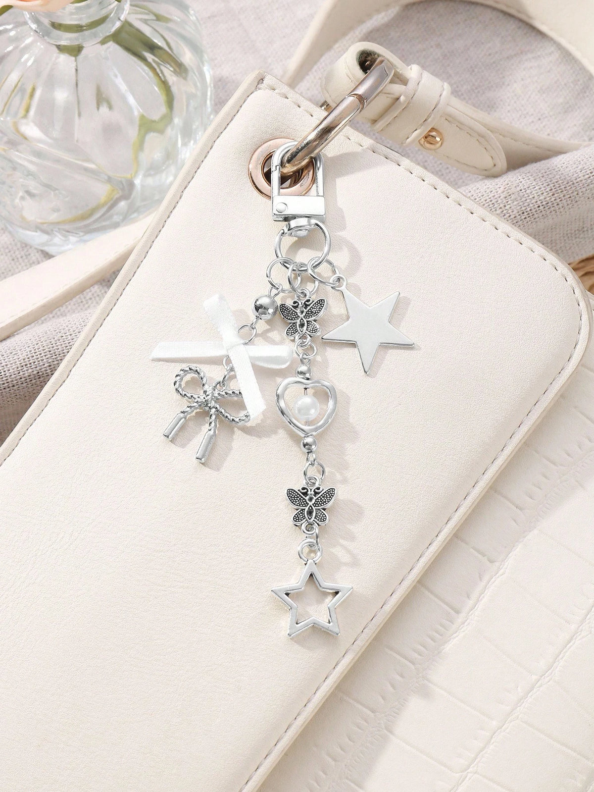 ROMWE Kawaii 1pc Y2K Minimalist High-End Silver Butterfly Faux Pearl Hollow Heart Star Woven Bow DIY Keychain Bag Charm, Suitable For Women/Girls Daily Wear, Holiday Gift