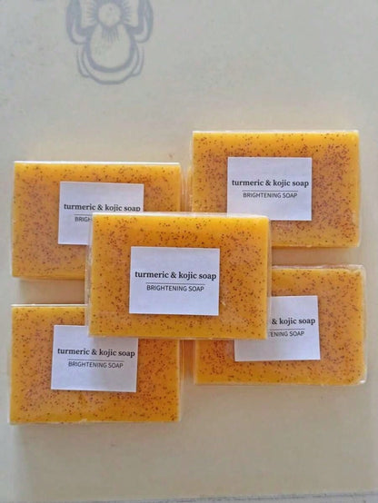 Turmeric Lemon Kojic Acid Soap 100g, Suitable For Face, Bath And Facial Soap, Handmade Soap Cleanser,Rich Foam Deeply Cleanses And Smoothens Skin, Handmade With Essential Oil,Includes A Foaming Net.